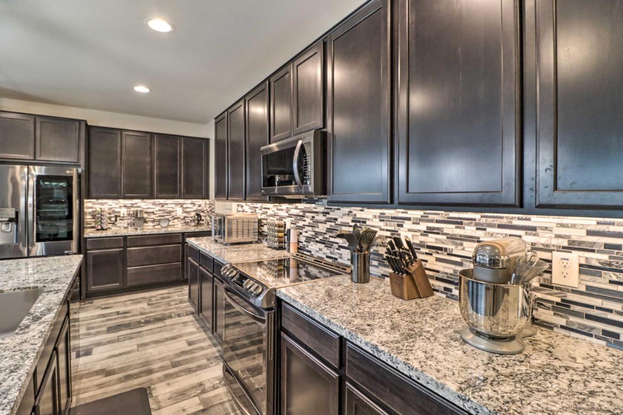 Stunning Goodyear Vacation Rental With Private Pool! Extérieur photo